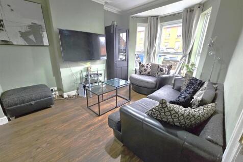Living Room.jpg