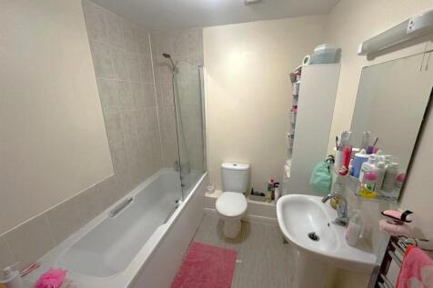 Bathroom.jpg