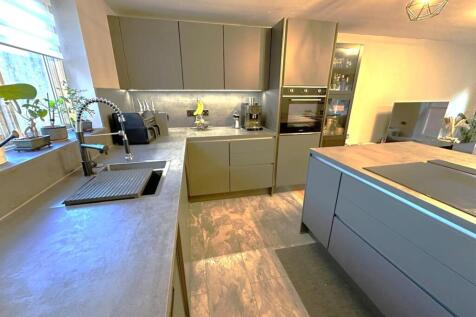 Kitchen 4.jpg