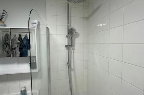 Shower.jpg