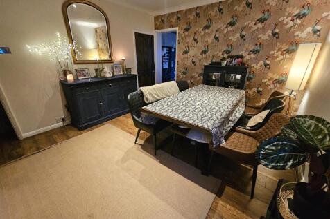 Dining area.jpg