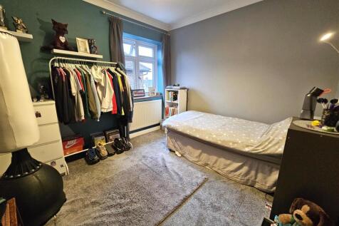 Bedroom 3.jpg