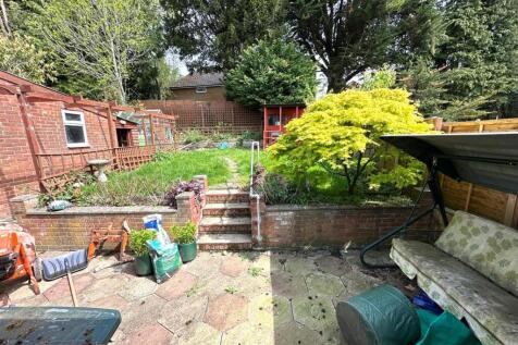 Rear Garden 2.jpg