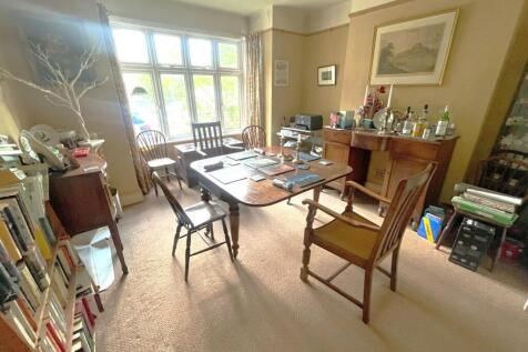 Dining Room.jpg
