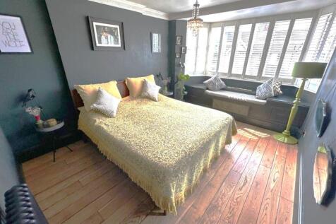 Master Bedroom.jpg