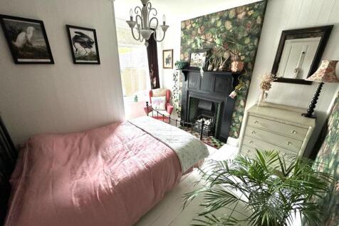 Bedroom 2.jpg