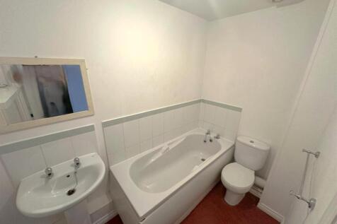 Bathroom.jpg