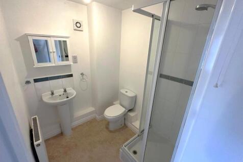 Ensuite Shower Room.jpg