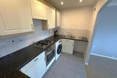Kitchen 2.jpg