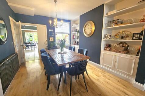 Dining Room.jpg