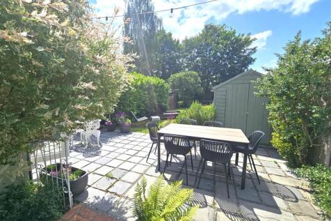 Patio .jpg