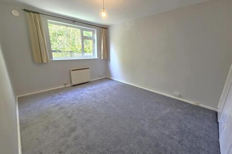 Main Bedroom.jpg