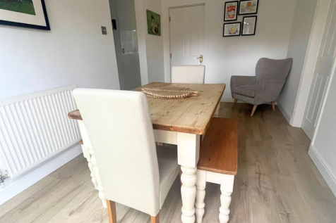 Dining room.png