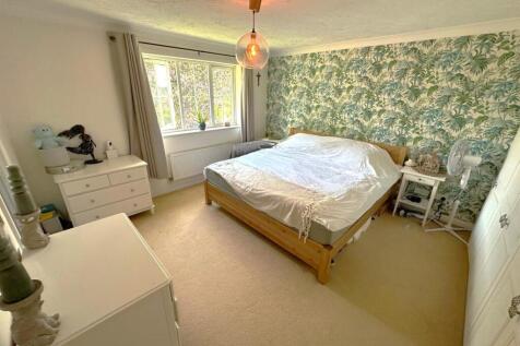 Master Bedroom.jpg