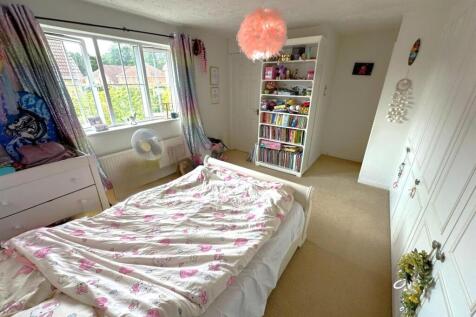 Bedroom 2.jpg