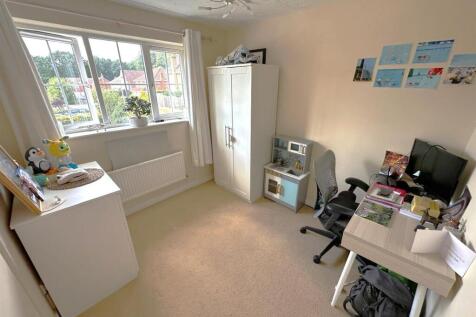 Bedroom 4.jpg