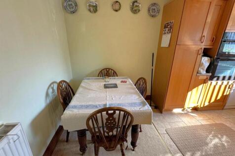 Breakfast area.jpg