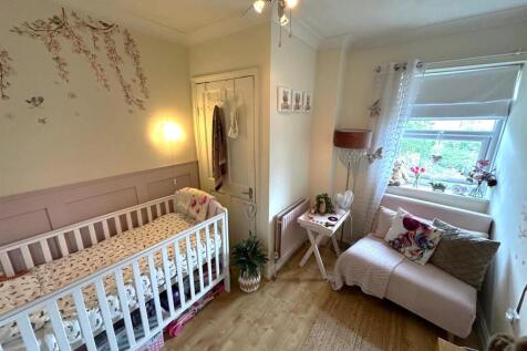 Bedroom 4.jpg