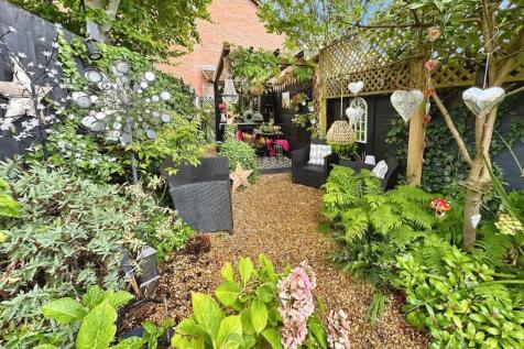 Garden 2.jpg