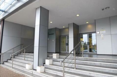 COMMUNAL ENTRANCE
