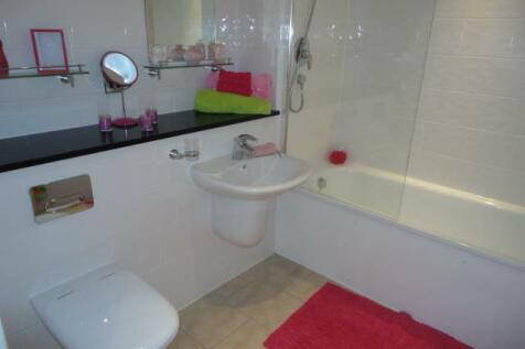 pink bath.jpg
