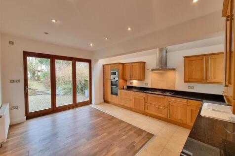 EXTENDED KITCHEN