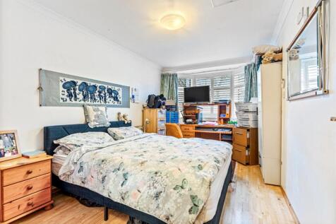 STUDY/BEDROOM FIVE