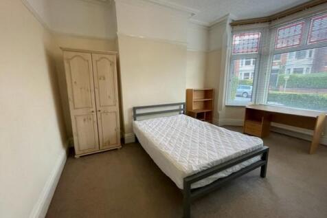 GROUND FLOOR BEDROOM ONE