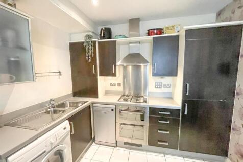OPEN PLAN KITCHEN