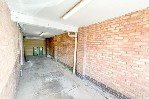 CAR PORT/ LEAN TO