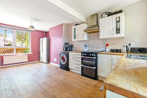 DINING/KITCHEN