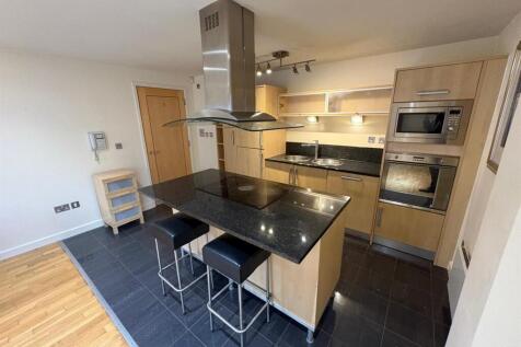 PHOTO-2025-10-06-10-22-29 (8).jpg