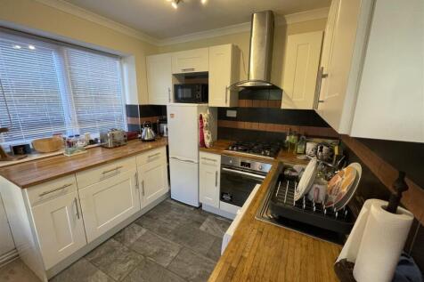 OPEN PLAN KITCHEN