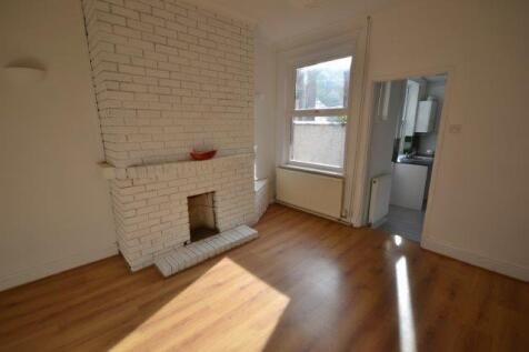 REAR RECEPTION ROOM