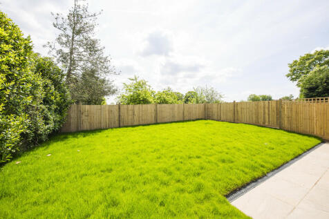 15 Rear Garden