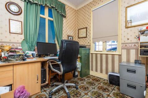 Northcote House, 45, Bingham Road Radcliffe-On-Tre