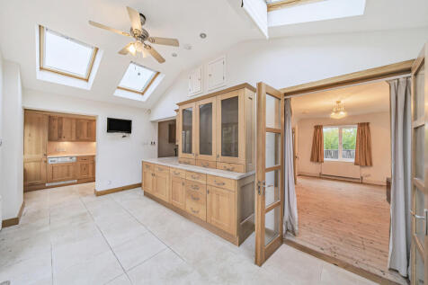 Kitchen/Conservatory