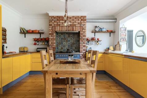 Kitchen Dining Space