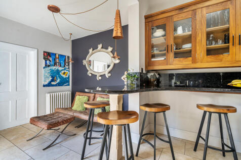 Breakfast Bar