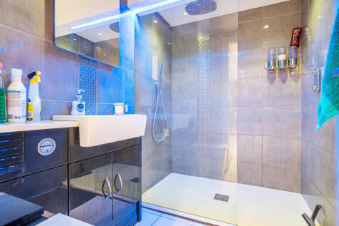 Annex Shower Room