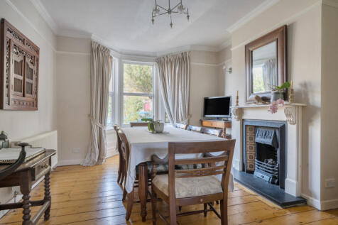 Dining/Sitting Room