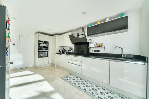 1373159-16-68ff51...