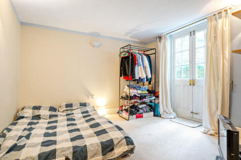 1306484-5-684ac1c...