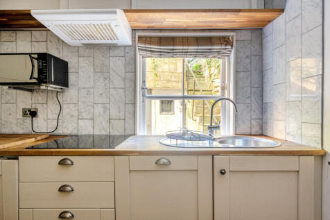 1382535-11-691b17...