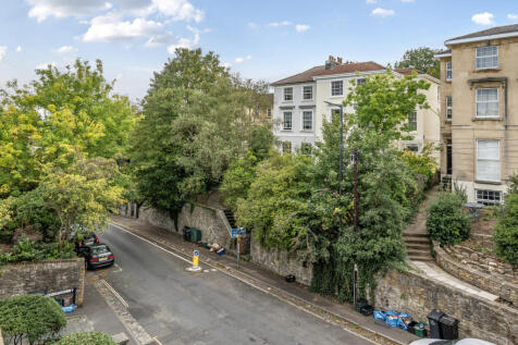 1360011-14-68deb7...