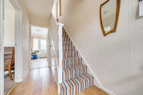 1368889-6-68efb41...