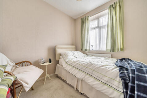 1368889-3-68efb3a...