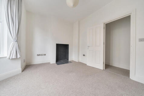 1362921-5-68f2783...