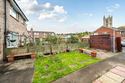 1370453-3-68f0cae...