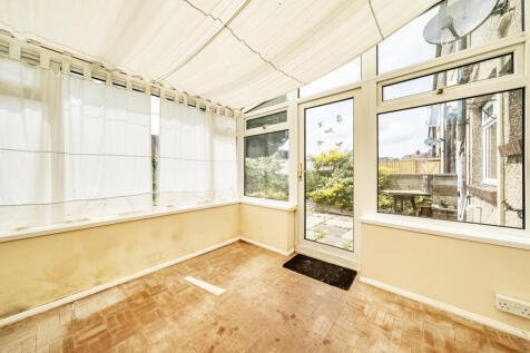 1304509-8-683ef89...